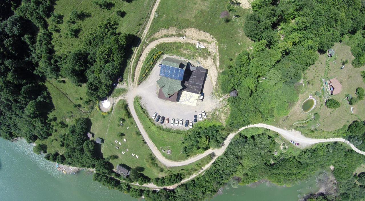 Pensiunea Izvorul Bucuriei Siriu Esterno foto